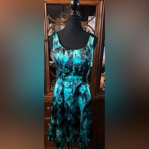 Woman’s size 6 Connected Apparel dress